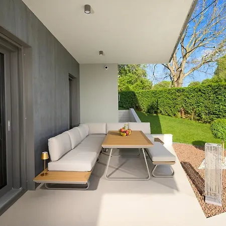 Vila Golden Hill By Istrialux Golas