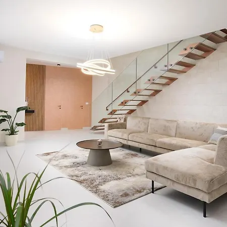 Vila Golden Hill By Istrialux *